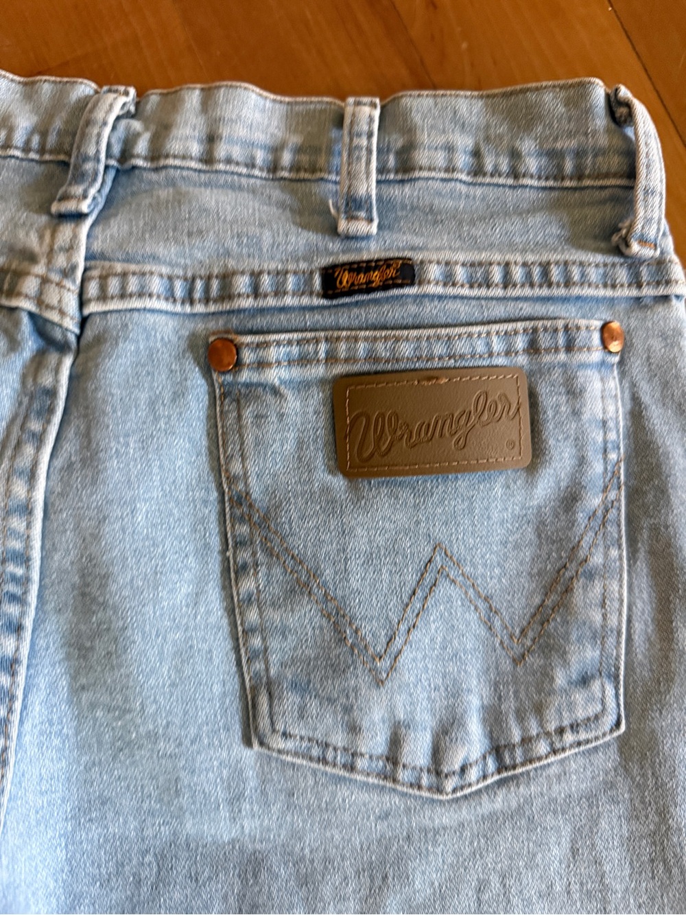 Wrangler Men's Light Beige Straight Jeans - Picture 1 of 5
